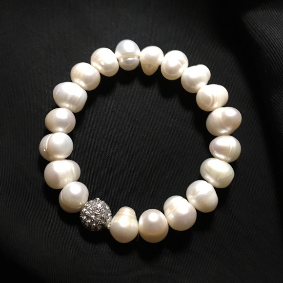 Real pearl bracelet. Newer worn - Picture 3 of 4